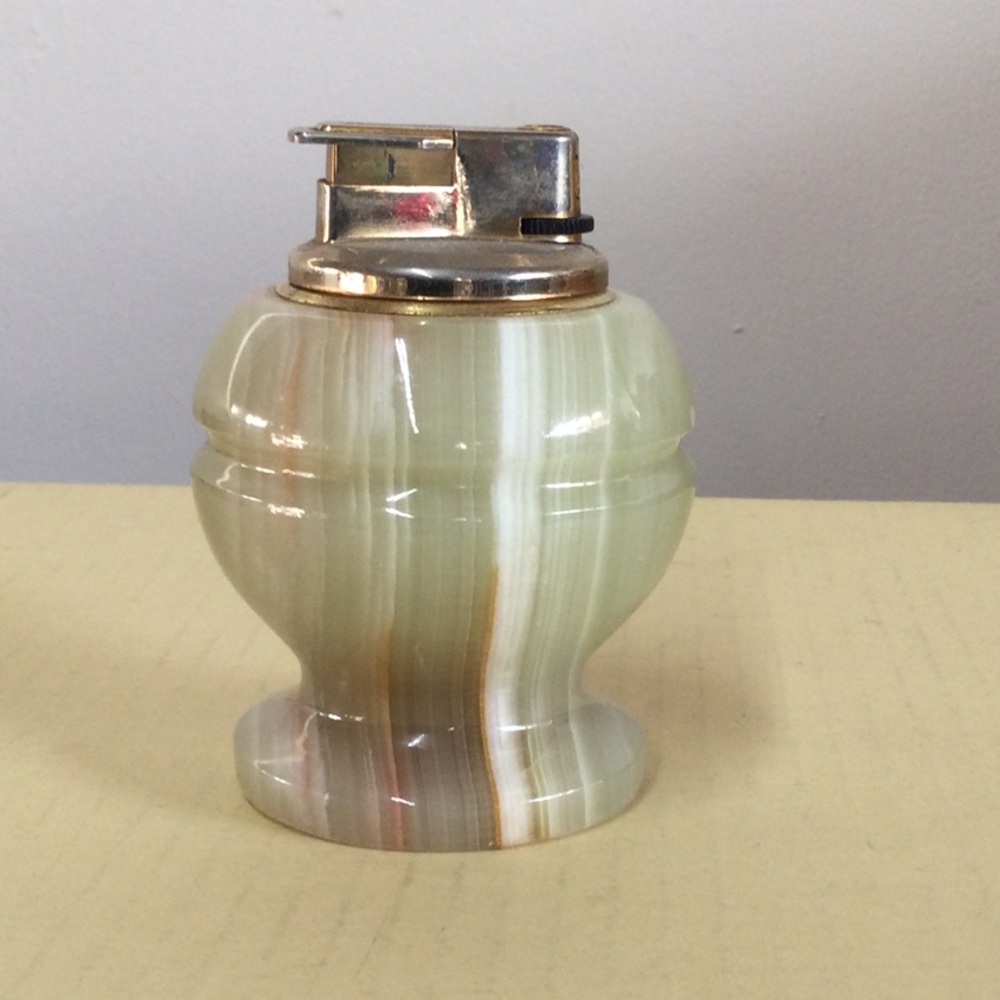 Vintage Stone Table Lighter - Picture 8 of 8